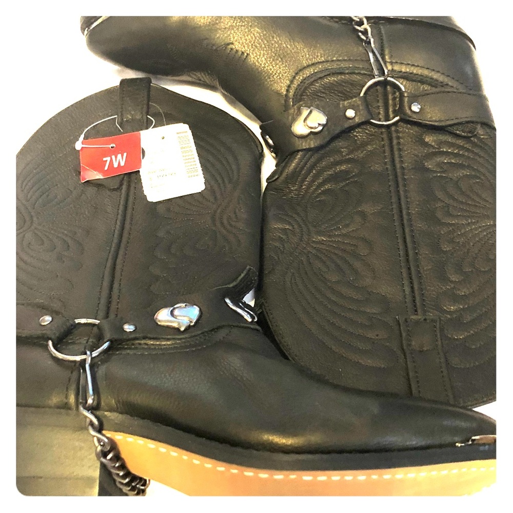 Women’s genuine leather size 7 cowboy boots new